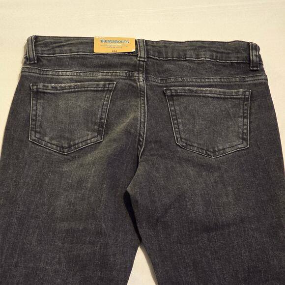 black Mid rise flare studded size 10.5 plus - Picture 4 of 8